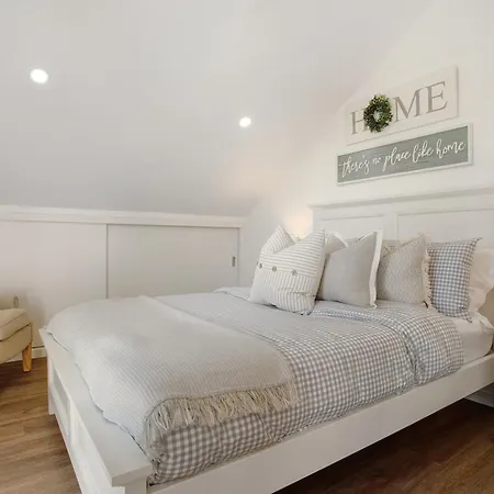 Nyaraló Francisco *