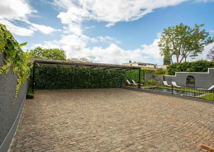 Francisco * Funchal (Madeira)